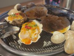 -围炉肉舍•炭烤活鳗•丹东海鲜烤肉(步行街店)