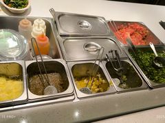 -油梨树 AVOCADO TREE(亮马桥店)