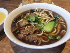 牛肉面-清真吴记门钉肉饼·喜多利