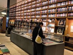 -茑屋书店(天目里店)
