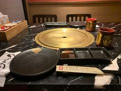 -山川小町·极番烧肉(新地假日广场店)