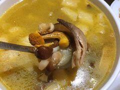 野生菌炖土鸡-滇铺子(欣都龙城店)