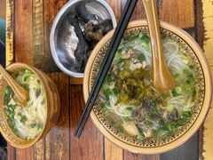 -正宗李家土鸡米线店