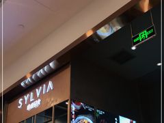 -POKEE VIA&Brunch·维娅(重庆来福士店)