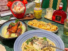 -秘密旅行Bonjour(黑金冠 江南西店)