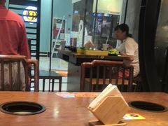 -呷哺呷哺 小火锅 (浦东新欧尚超市店)