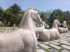 -鹦鹉寺公园