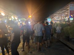 -席娜卡琳火车铁道夜市