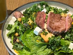 煎牛肉轻蔬桃子能量碗-Wagas(静安嘉里中心店)