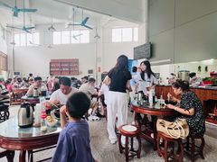 -容里煲仔饭(利丰北路店)