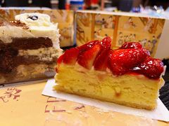 草莓奶酪蛋糕-凯宾美食廊Kempi Deli·凯宾斯基饭店(亮马桥路店)