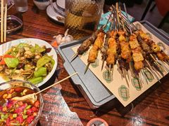 -蚝堡海鲜·威海菜·海肠捞饭·烧烤·亚洲吃蚝公司(幸福门店)
