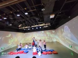 -小鸡哆哆故事屋·儿童乐园(嘉里城店)