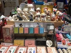 -猫的天空之城概念书店(杭州南宋御街店)