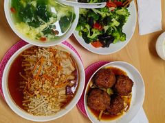 -爱的果实月嫂育婴师(世纪东方店)