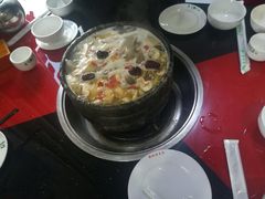 -南渝食府.墨脱石锅松茸鸡