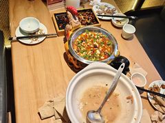 -自己人·宜昌菜(水悦城店)
