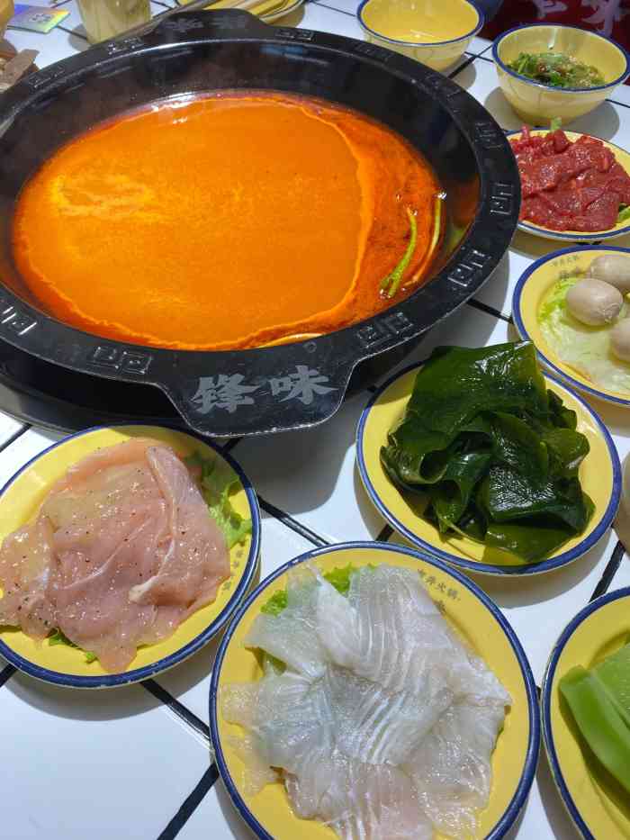 小锋哥·锋味市井火锅(中都店)-"特权结束前抢的券,66包含锅底,真的