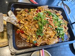 -俏巴妹烤鱼香锅(奥体店)
