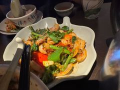 -大头虾越式风味餐厅(光明广场店)