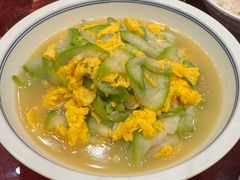 -侬佳蒸菜馆(听潮店)