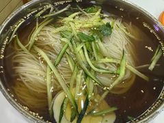 -三姐妹冷面馆(保卫路店)