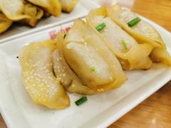 -小姜锅贴(凤凰街店)