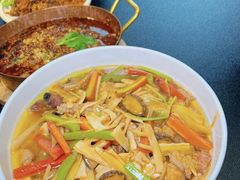 -有红鸡毛店·川菜(建设路店)