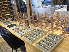 -肆兮眼镜·蔡司·徕卡战略合作店(大坪店)