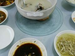 -天乐农家鱼头王(天目湖店)
