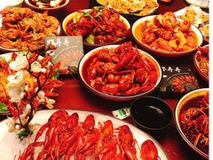 -虾弄弄海派小龙虾·牛羊蝎子火锅