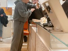 -乐蓬马歇百货公司(Rive Gauche)