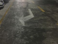-新邻生活站-停车场