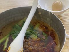 -魔都三兄弟酸辣粉·蘸卤炸串(虹桥万科店)