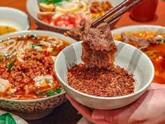 -粉八·云南米线·建水烧烤(常熟路店)