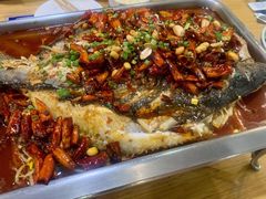 -鸣记脆皮烤鱼(铁西店)
