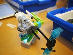 -斯坦星球AI编程·机器人科创·科学实验·信奥·思维·STEM·积木拼搭·竞赛考级(浦东联洋广场大拇指龙阳御桥中心)