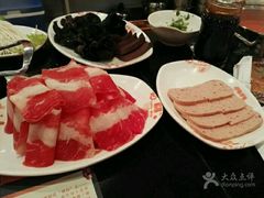 -呷哺呷哺(新世界百货望京店)