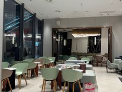 -奈雪的茶(优特汇店)