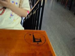 -BHC炸鸡(明洞总店)