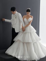 -至臻微拉婚纱摄影