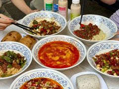 -李与白包子铺(桐梓林店)