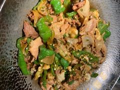 -费大厨辣椒炒肉(万家丽一店)