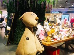 -LOL原创生活概念店(K11购物艺术中心店)