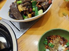-榕江牛瘪牛肉火锅