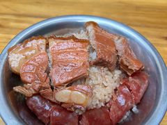 -梁阿婆廿年老牌扣肉糯米饭