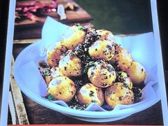 -阿瓦山寨·湘菜现炒·剁椒鱼头王(咸阳总店)