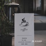 随手拍｜短暂阳光眷顾的日子恰巧在室外喝咖啡☕️