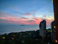 -三亚湾海居铂尔曼度假酒店