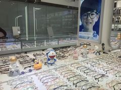 -潘多拉眼镜·蔡司依视路明月(潘家园店)